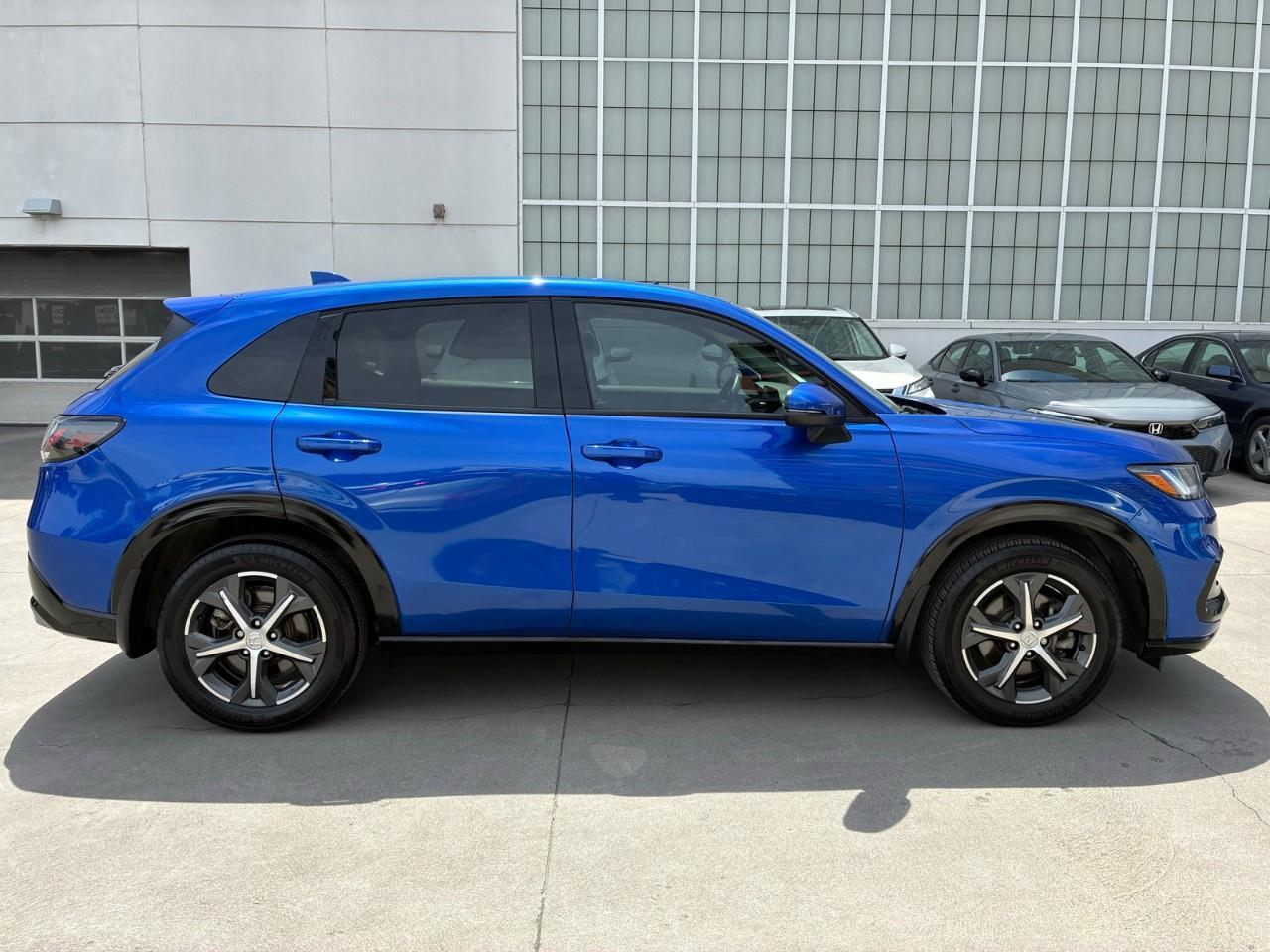 2024 Honda HR-V EX-L Navi 4dr All-Wheel Drive Photo