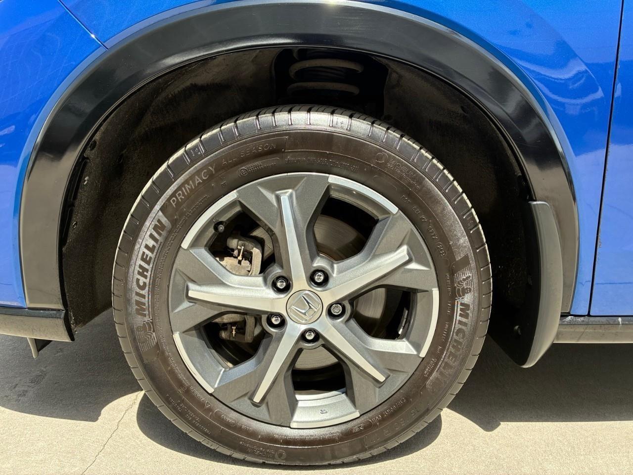 2024 Honda HR-V EX-L Navi 4dr All-Wheel Drive Photo