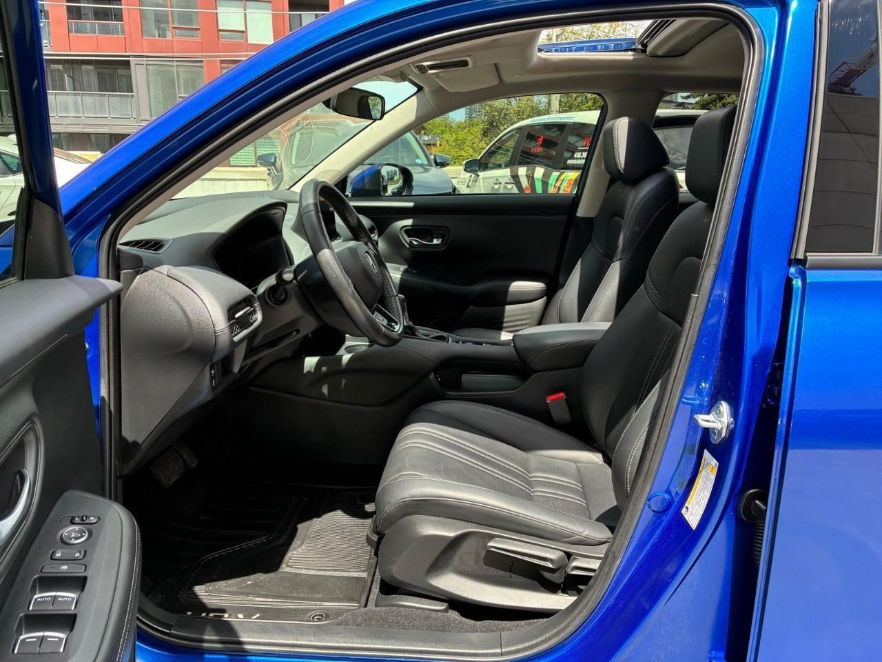 2024 Honda HR-V EX-L Navi 4dr All-Wheel Drive Photo