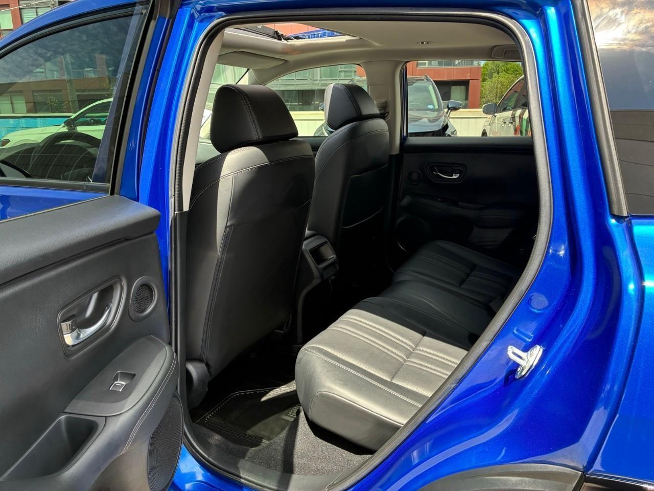 2024 Honda HR-V EX-L Navi 4dr All-Wheel Drive Photo