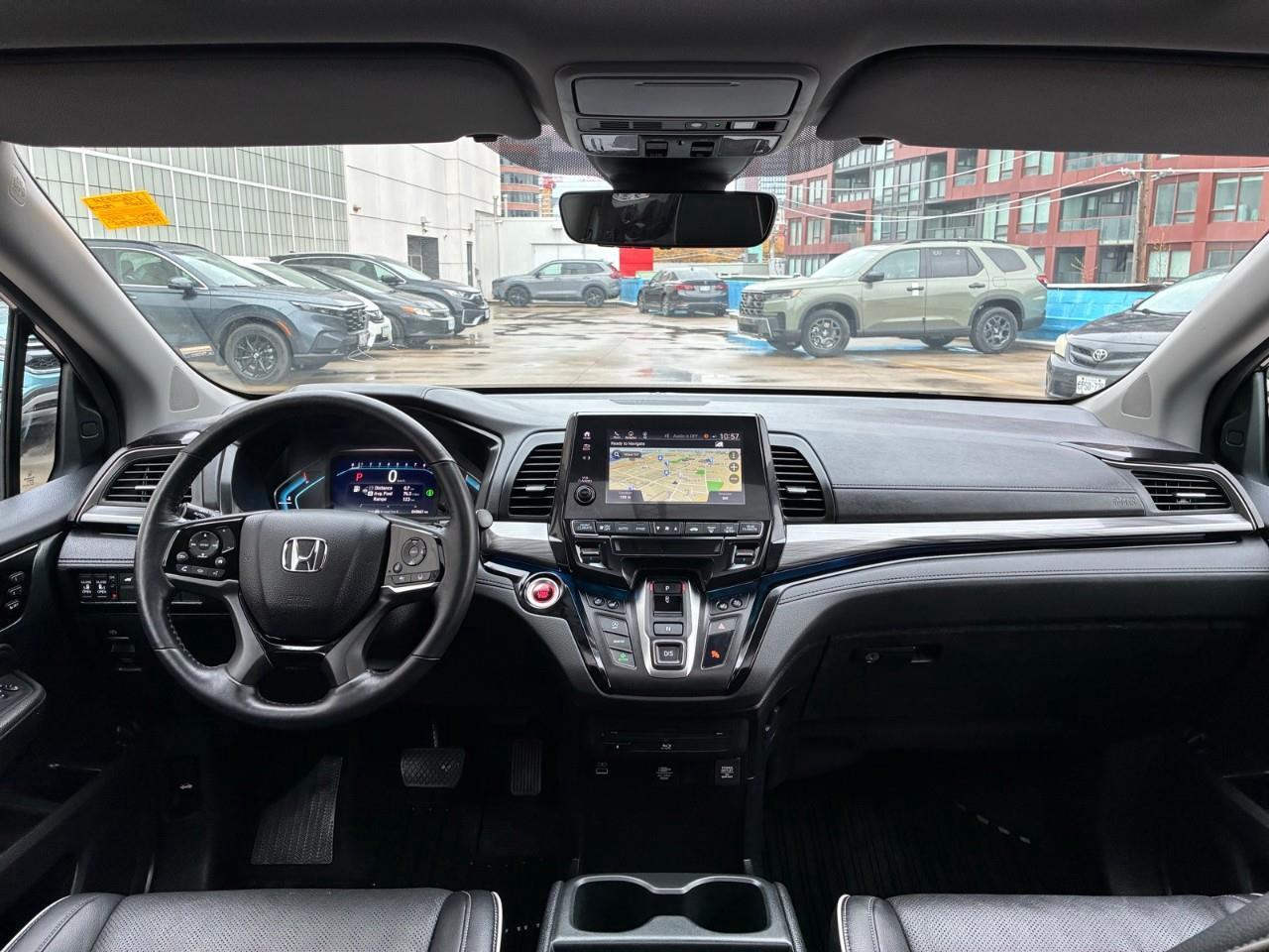 2024 Honda Odyssey Touring Passenger Van Photo