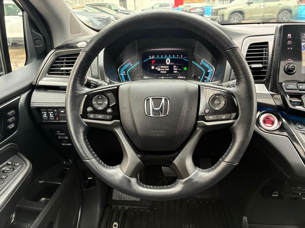 2024 Honda Odyssey Touring Passenger Van Photo