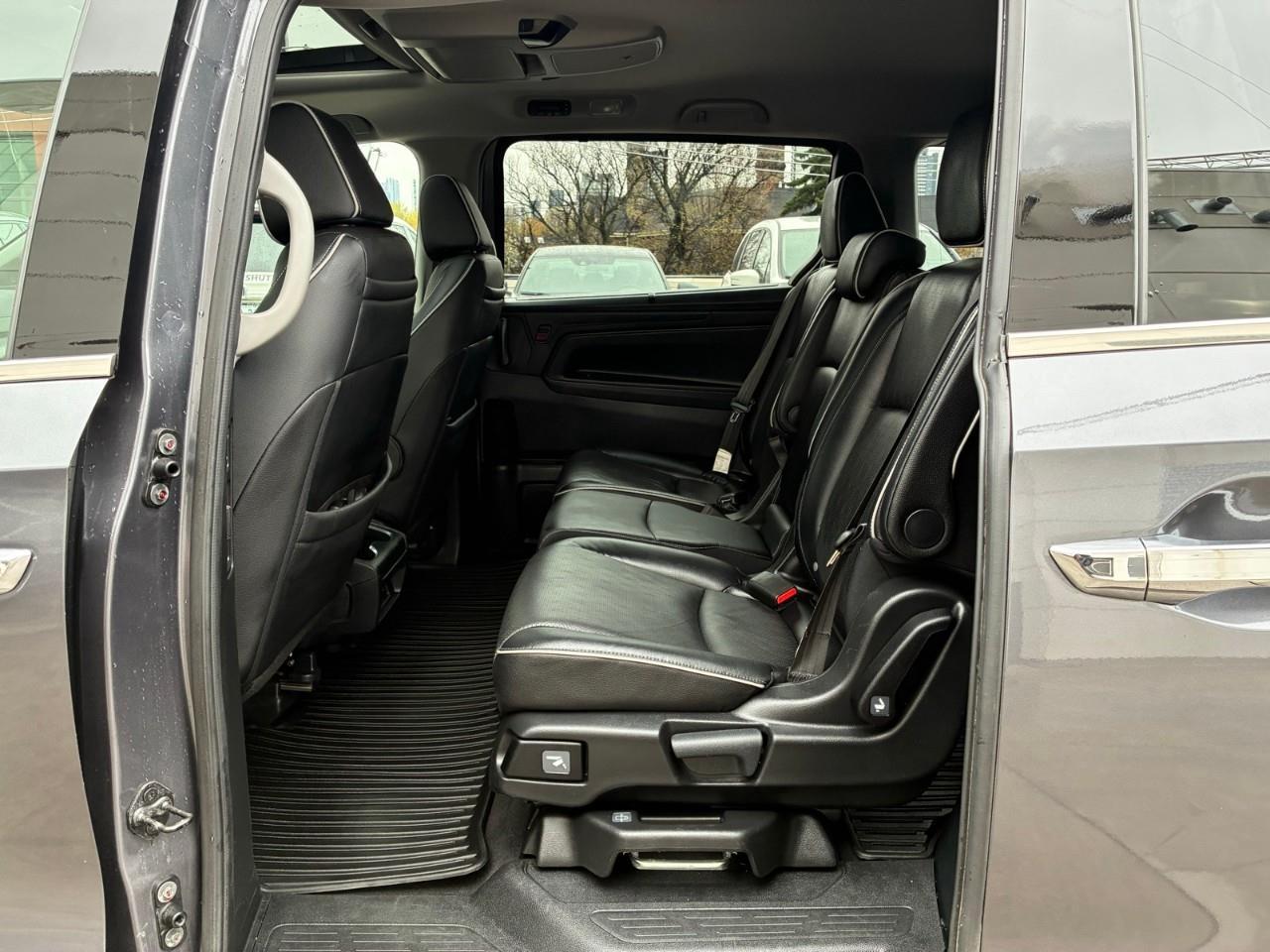 2024 Honda Odyssey Touring Passenger Van Photo