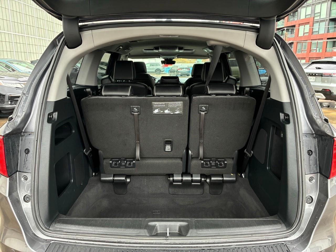 2024 Honda Odyssey Touring Passenger Van Photo