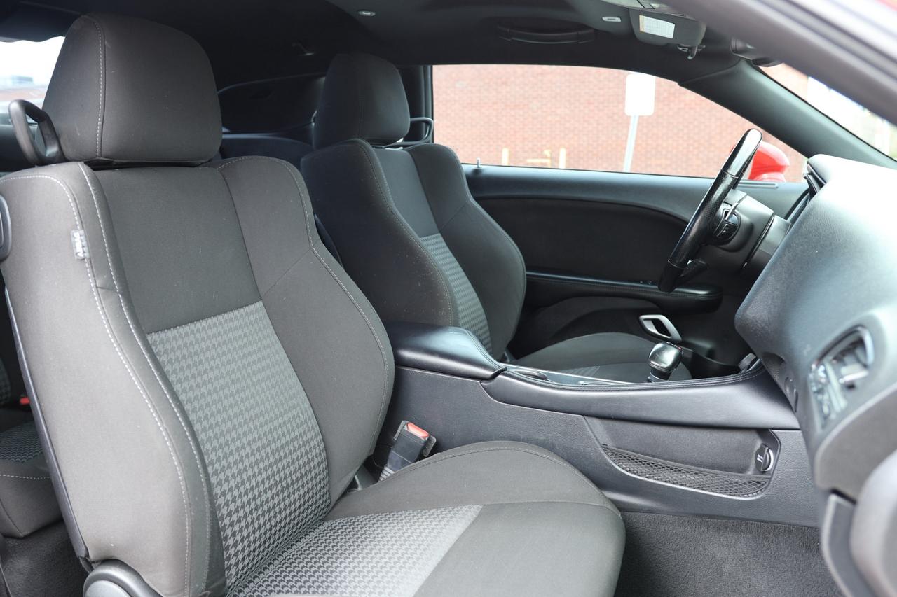 2021 Dodge Challenger R/T-HEMI-LUXURY/R STARTER/NAV/B CAM/P SENSORS/H SE Photo
