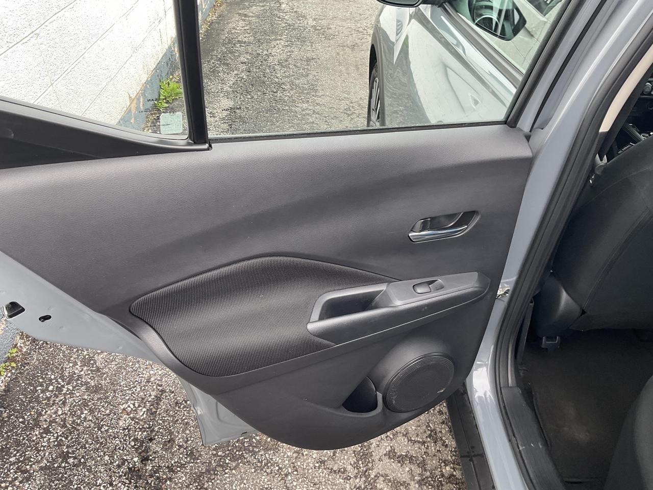2025 Nissan Kicks Play  Photo