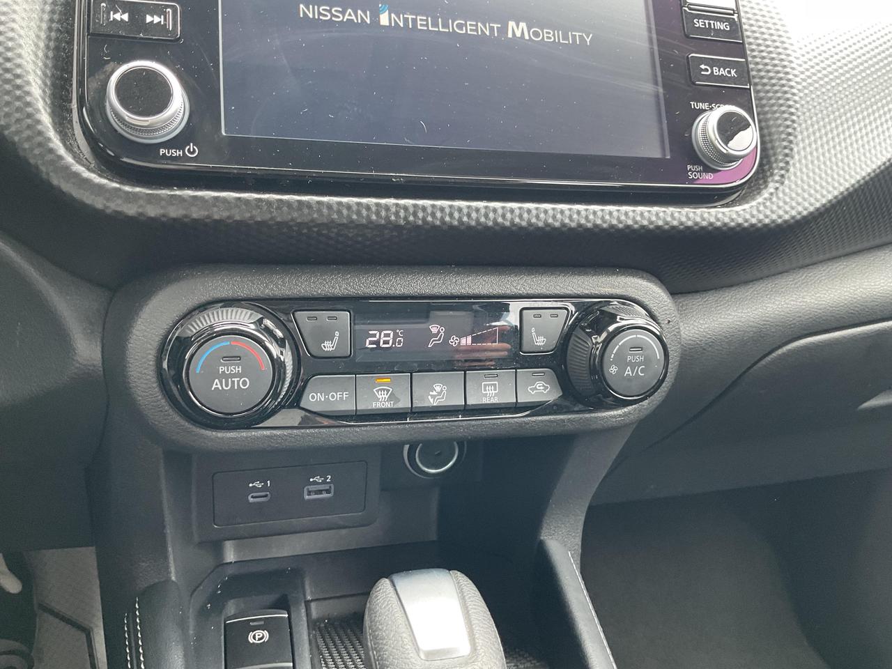 2025 Nissan Kicks Play  Photo