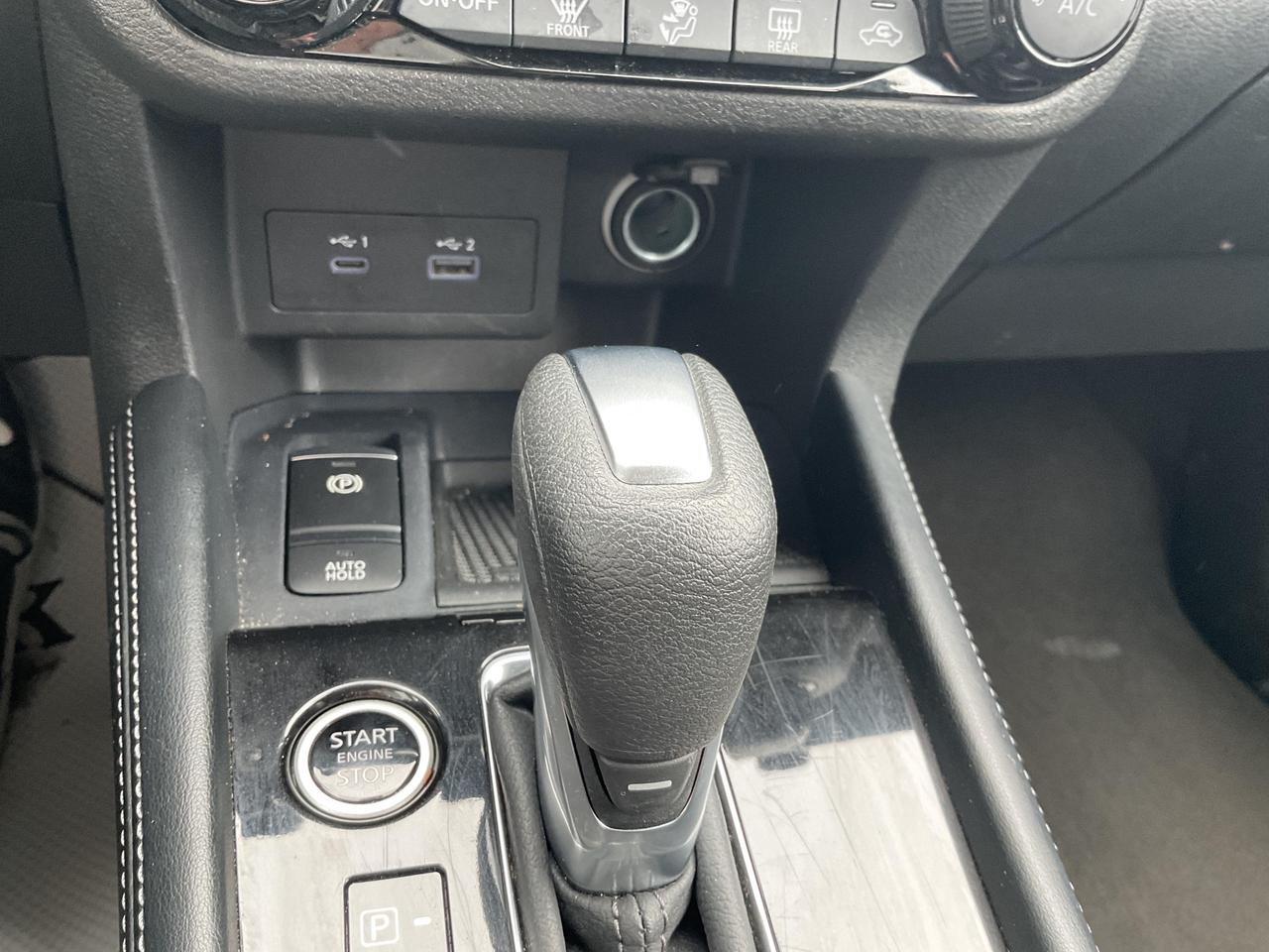 2025 Nissan Kicks Play  Photo