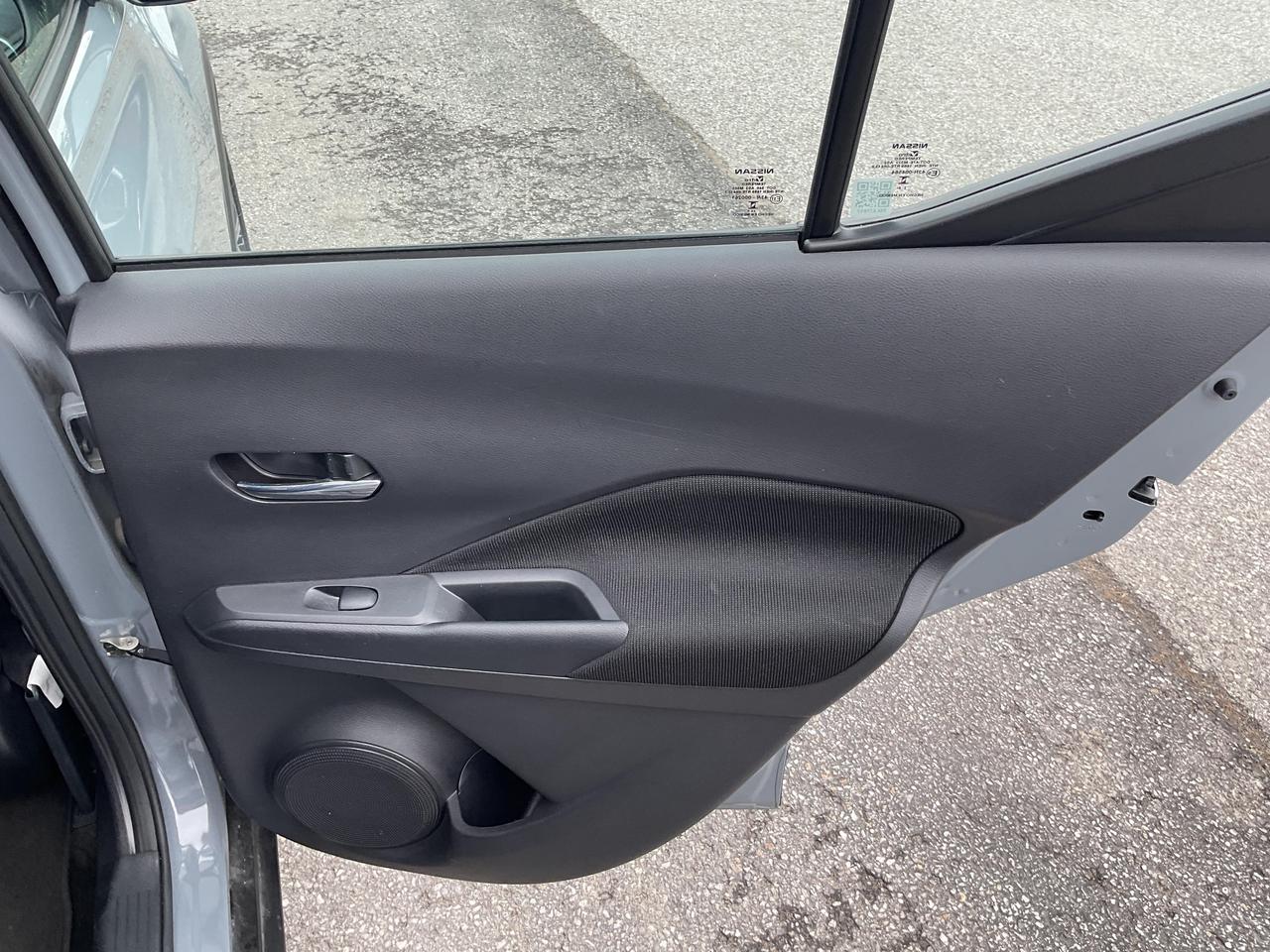 2025 Nissan Kicks Play  Photo