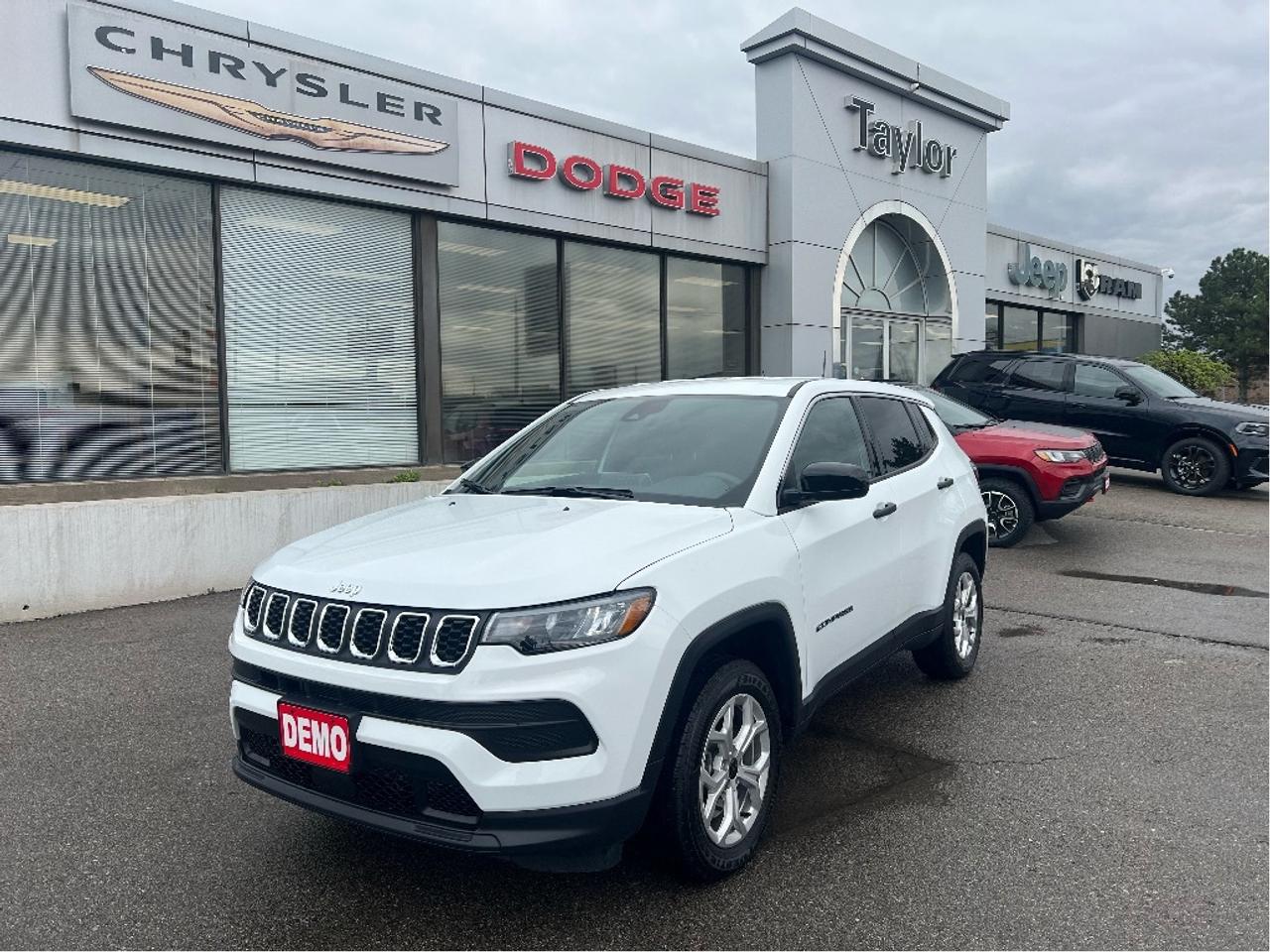 2025 Jeep Compass Sport 4x4 *HEATED SEATS *SNOW TIRES INCLUDED Photo