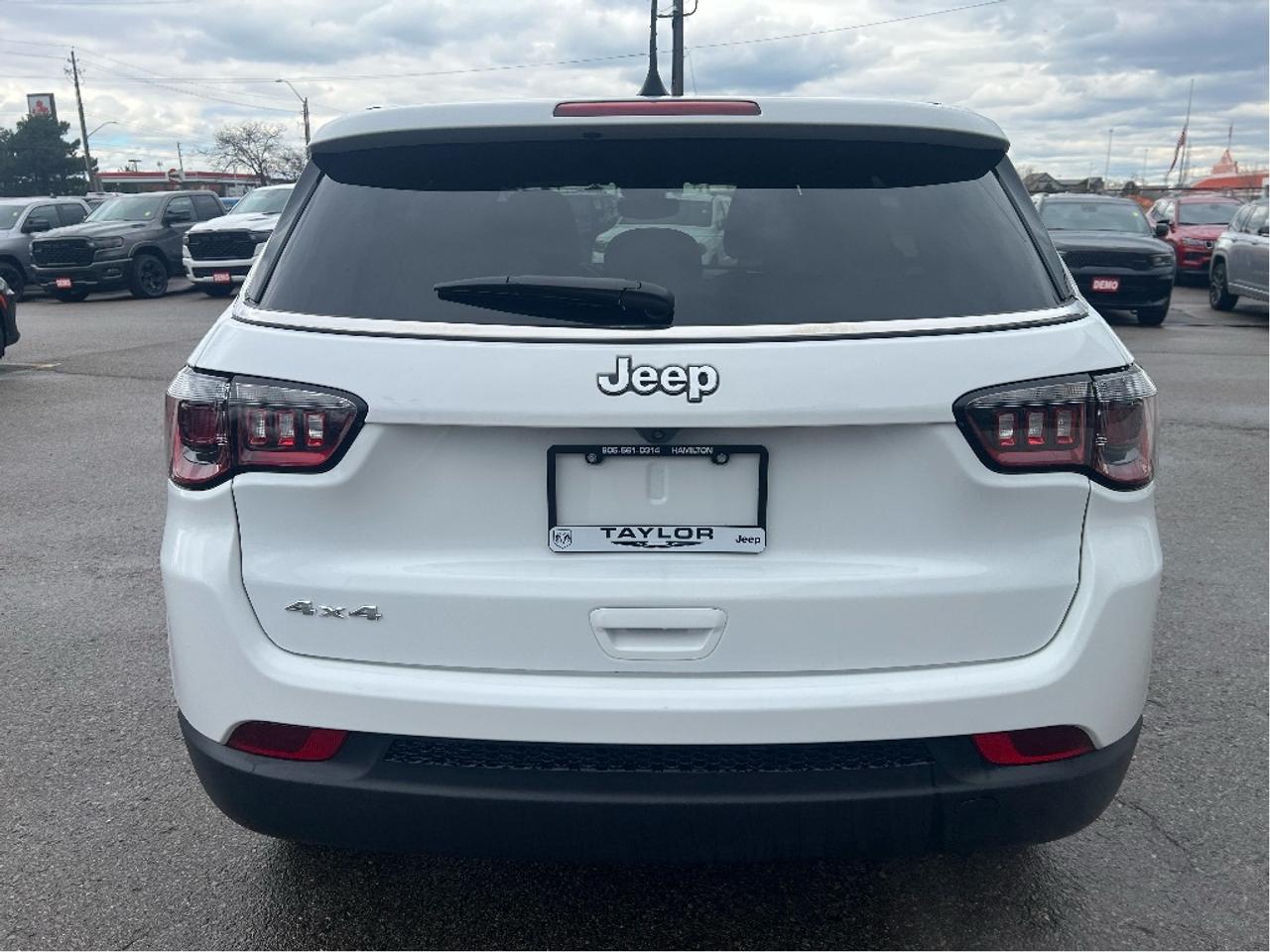 2025 Jeep Compass Sport 4x4 *HEATED SEATS *SNOW TIRES INCLUDED Photo