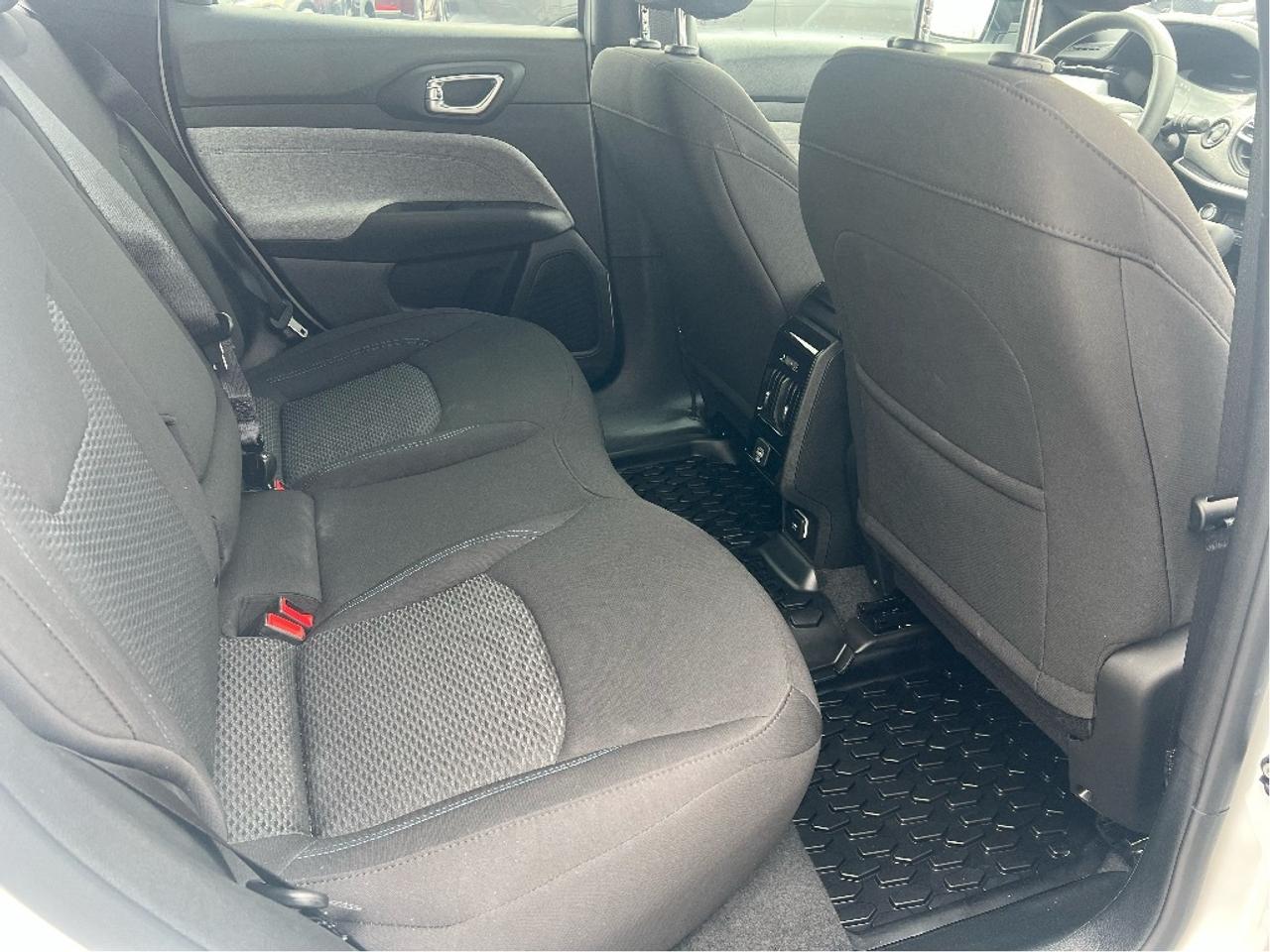 2025 Jeep Compass Sport 4x4 *HEATED SEATS *SNOW TIRES INCLUDED Photo