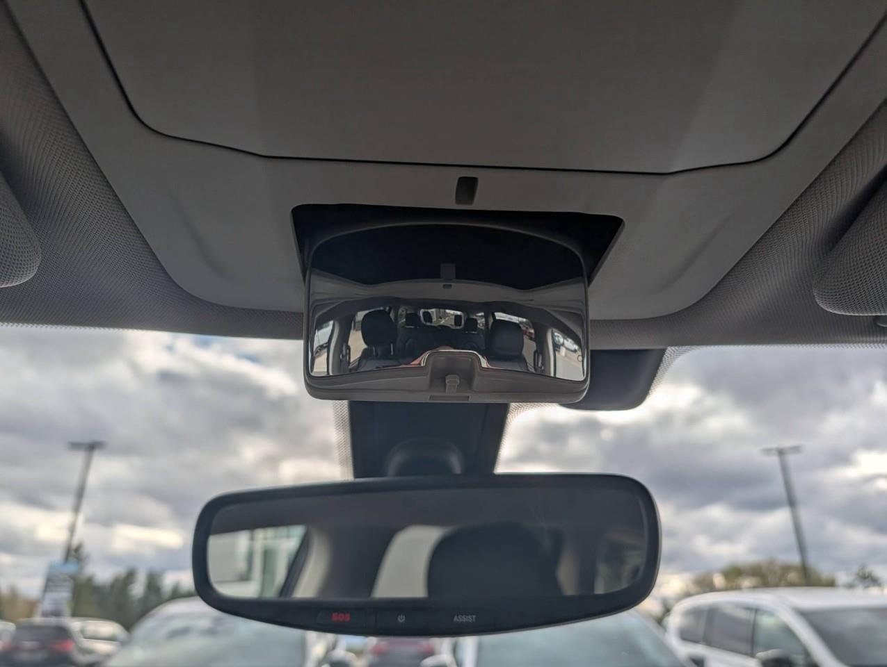 2020 Chrysler Pacifica Touring-L Plus ONE OWNER Photo