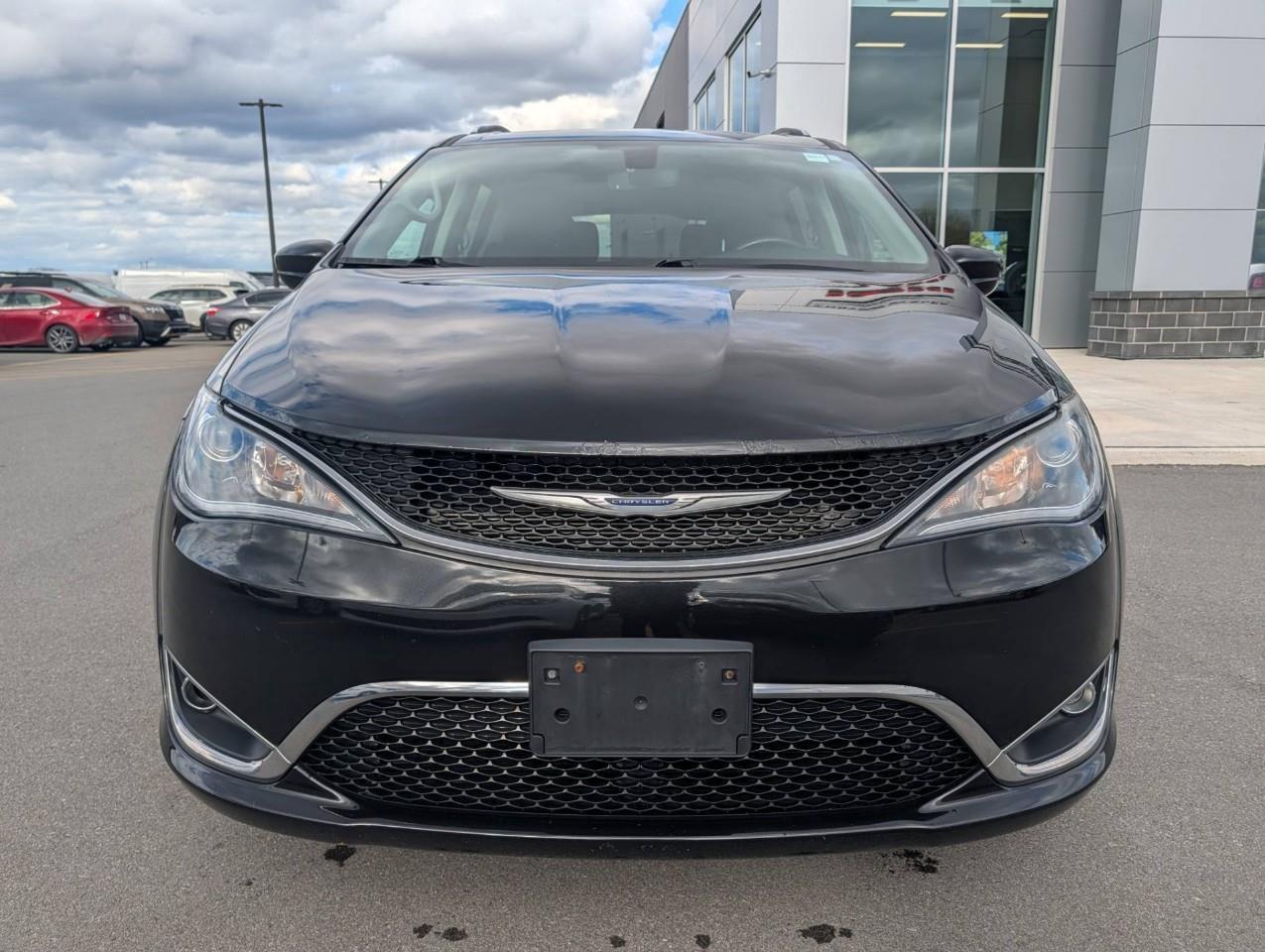 2020 Chrysler Pacifica Touring-L Plus ONE OWNER Photo