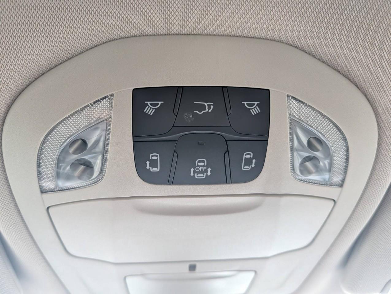 2020 Chrysler Pacifica Touring-L Plus ONE OWNER Photo