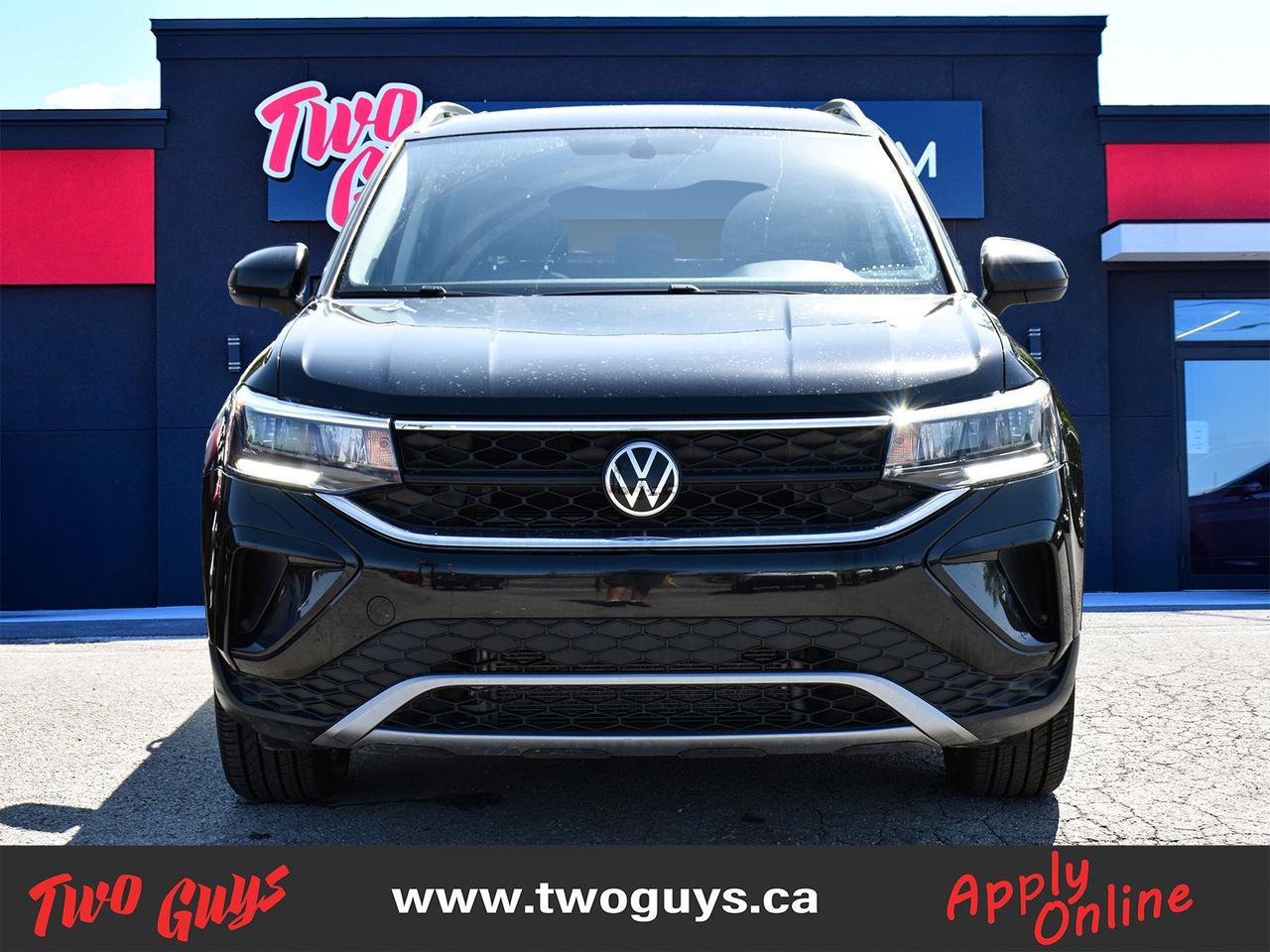 2022 Volkswagen Taos Comfortline   AWD   Pano   Leather   New Tires Photo4