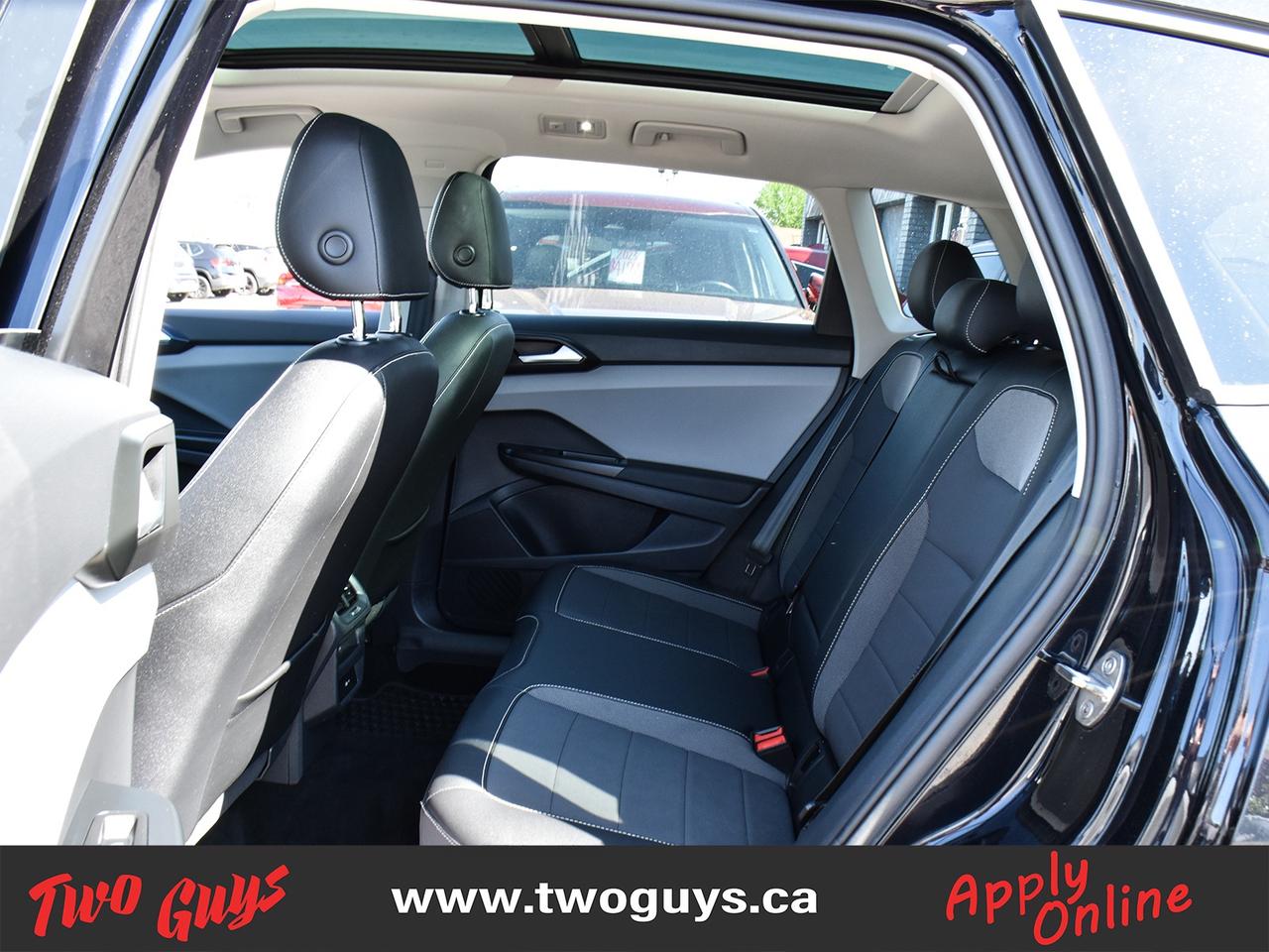 2022 Volkswagen Taos Comfortline   AWD   Pano   Leather   New Tires Photo