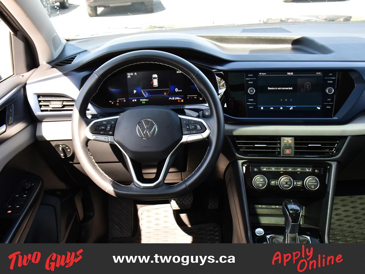 2022 Volkswagen Taos Comfortline   AWD   Pano   Leather   New Tires Photo