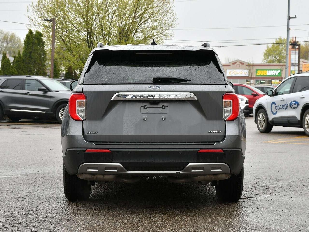 2024 Ford Explorer XLT 4WD   3RD ROW SEATING   FUEL EFFICIENT Photo