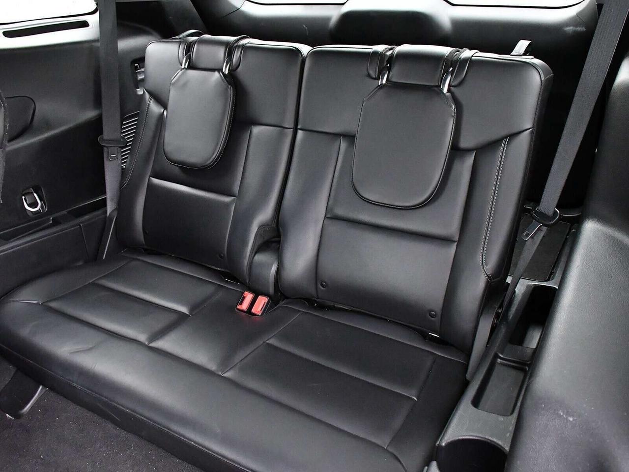 2024 Ford Explorer XLT 4WD   3RD ROW SEATING   FUEL EFFICIENT Photo