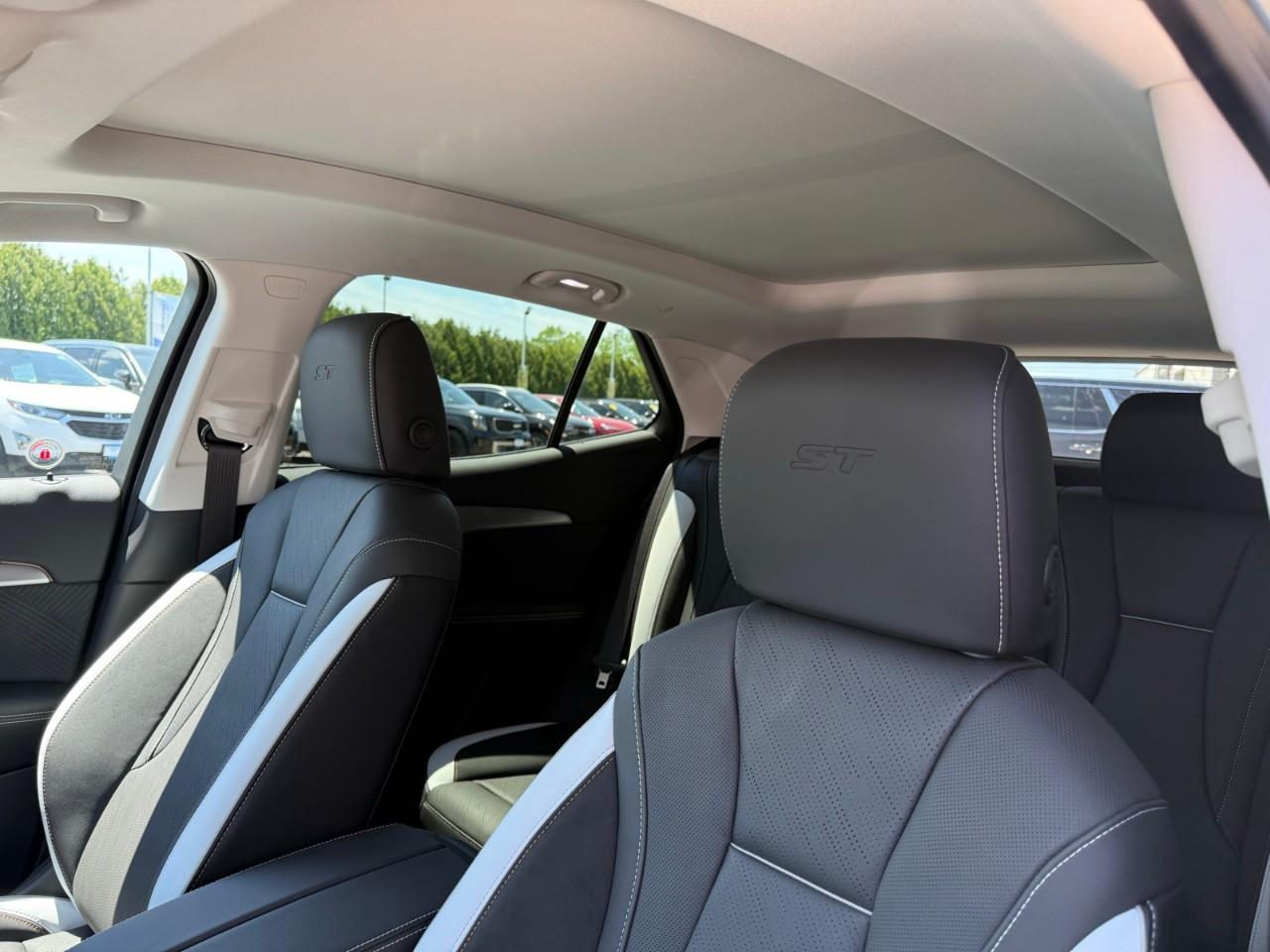 2026 Buick Envision Sport Touring 4dr All-Wheel Drive Photo