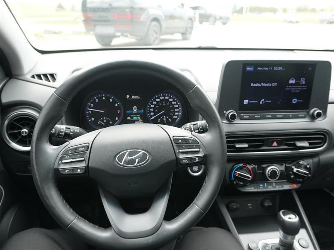2022 Hyundai KONA 2.0L Preferred AWD w-Sun & Leather Package Photo