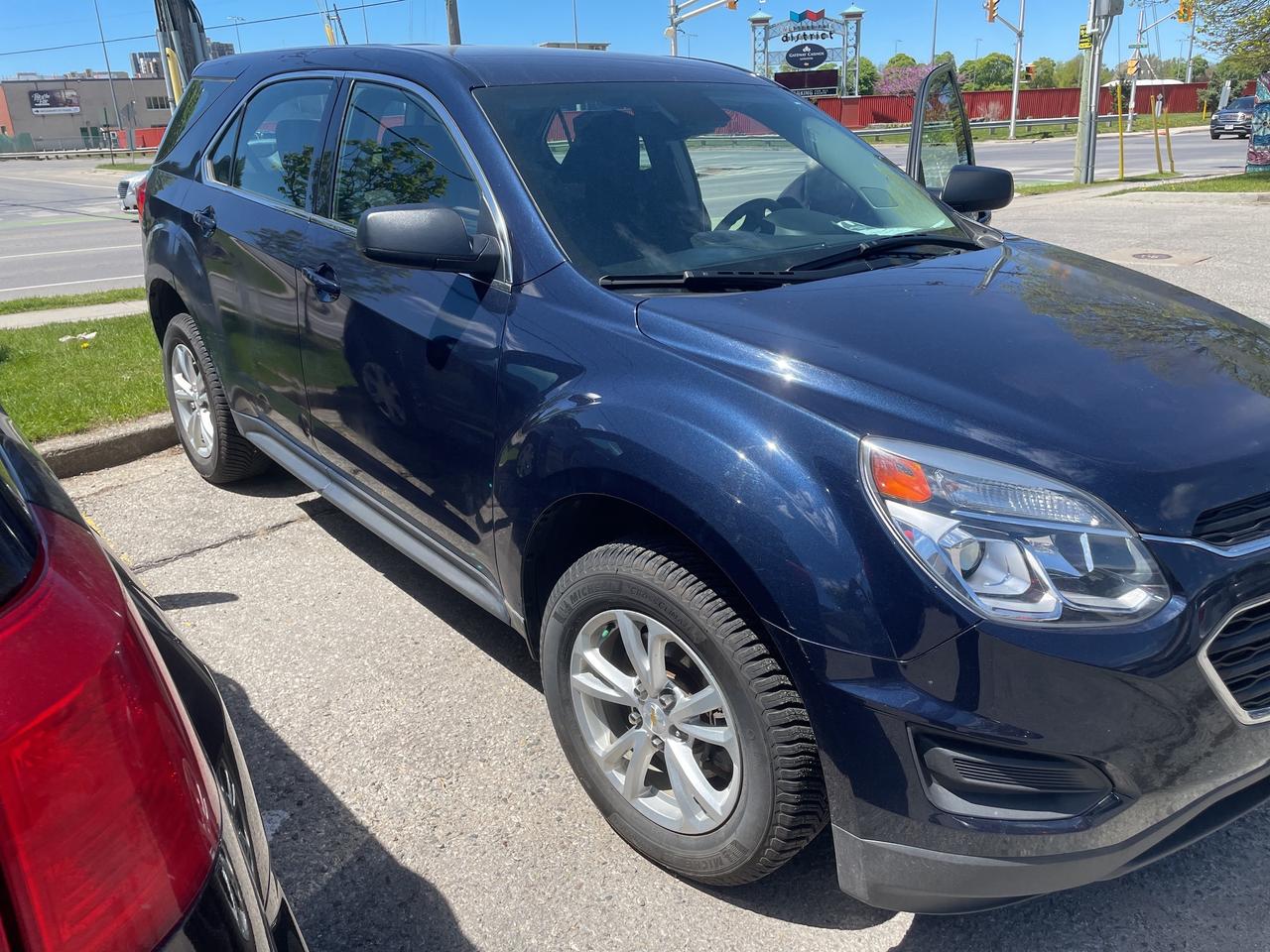 2017 Chevrolet Equinox LS Photo