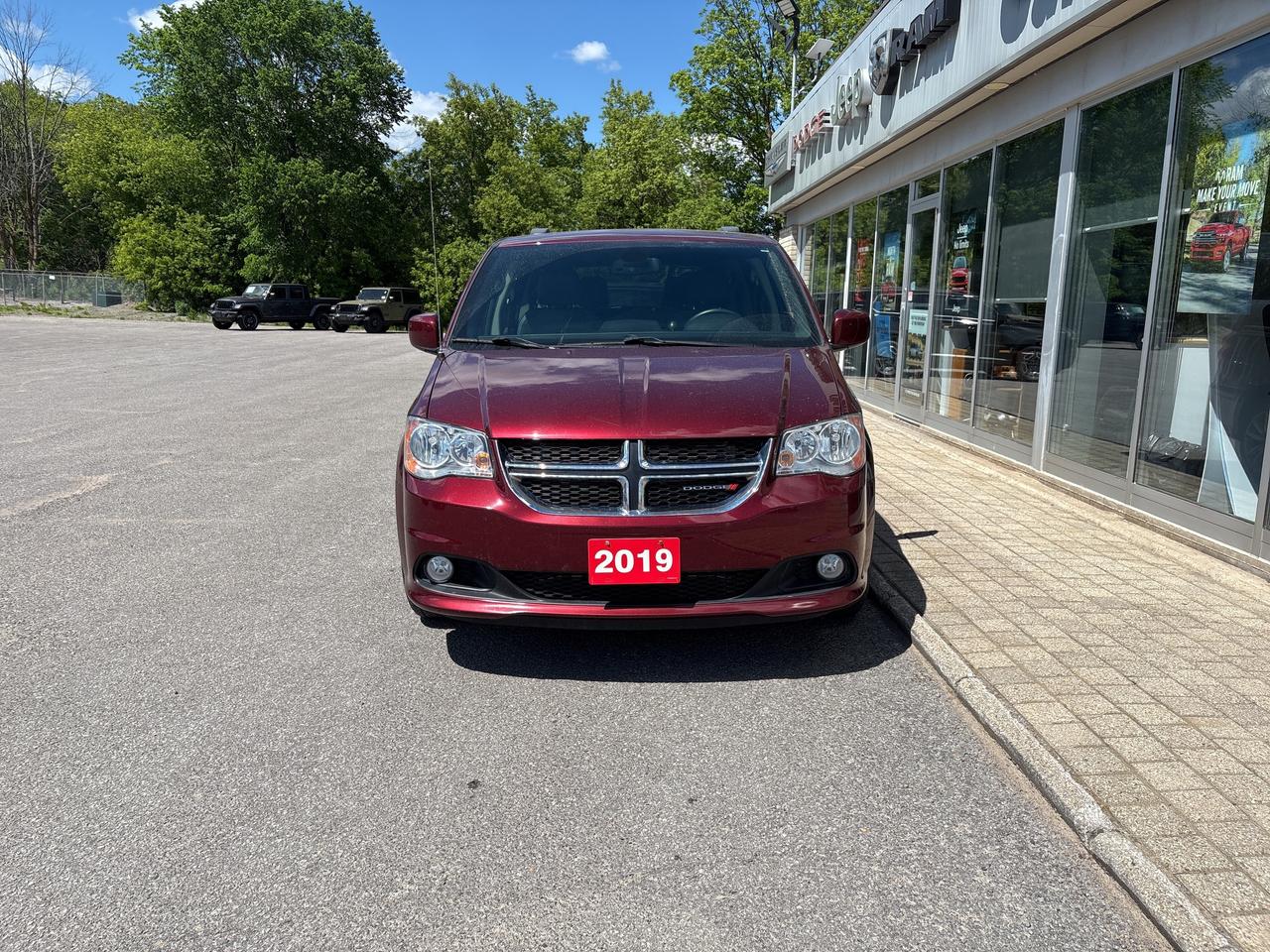 2019 Dodge Grand Caravan SXT Premium Plus Photo