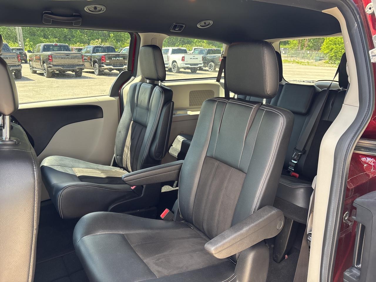 2019 Dodge Grand Caravan SXT Premium Plus Photo