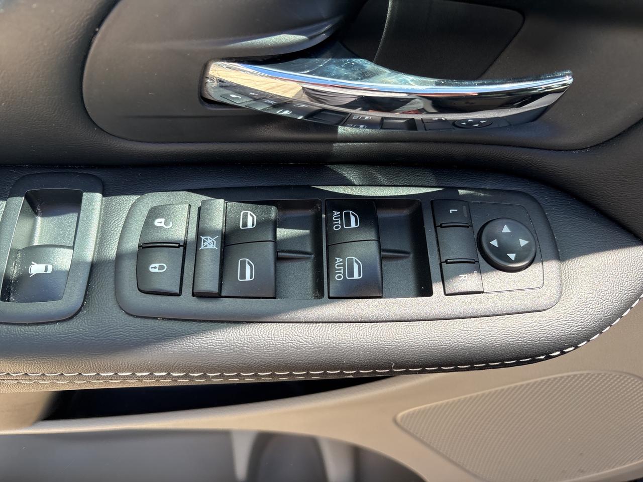 2019 Dodge Grand Caravan SXT Premium Plus Photo