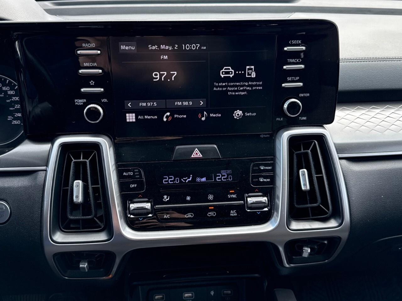 2022 Kia Sorento LX PLUS   3RD ROW SEATING   AWD Photo