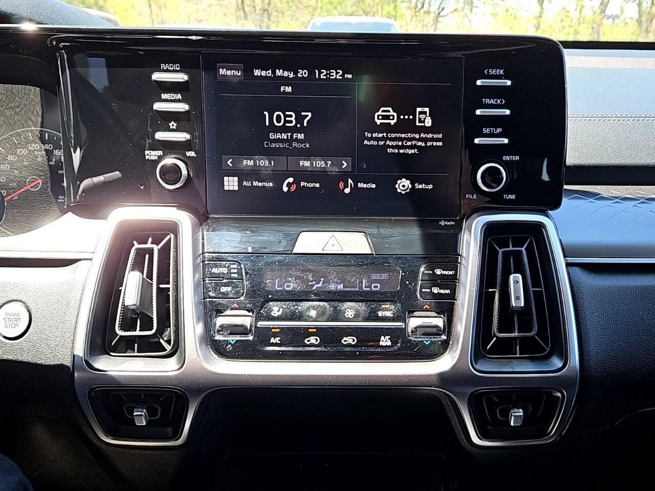 2022 Kia Sorento LX PLUS   3RD ROW SEATING   AWD Photo
