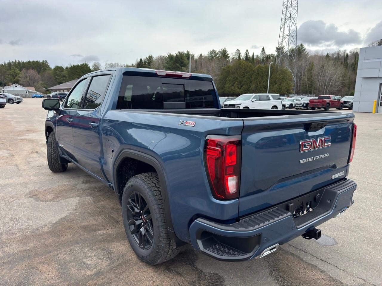 2026 GMC Sierra 1500 Crew Cab Short Box 4-Wheel Drive Elevation Photo