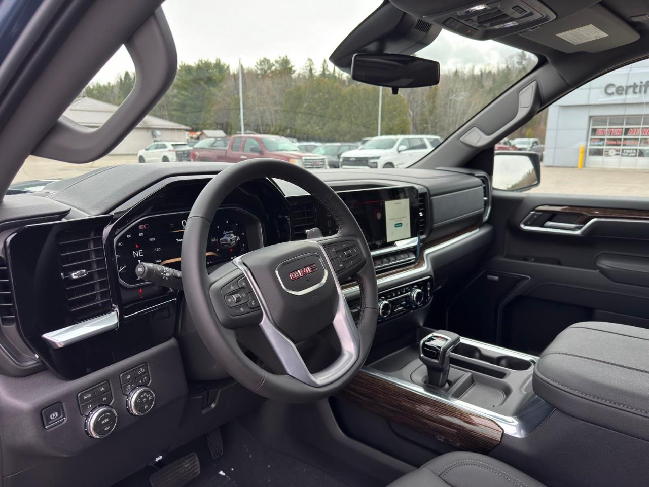 2026 GMC Sierra 1500 Crew Cab Short Box 4-Wheel Drive Elevation Photo