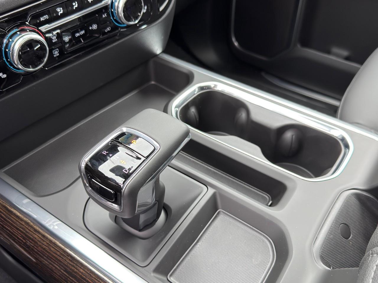 2026 GMC Sierra 1500 Crew Cab Short Box 4-Wheel Drive Elevation Photo