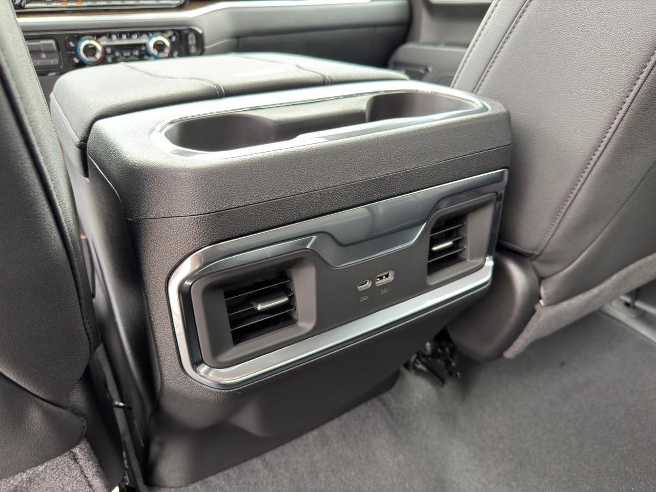 2026 GMC Sierra 1500 Crew Cab Short Box 4-Wheel Drive Elevation Photo