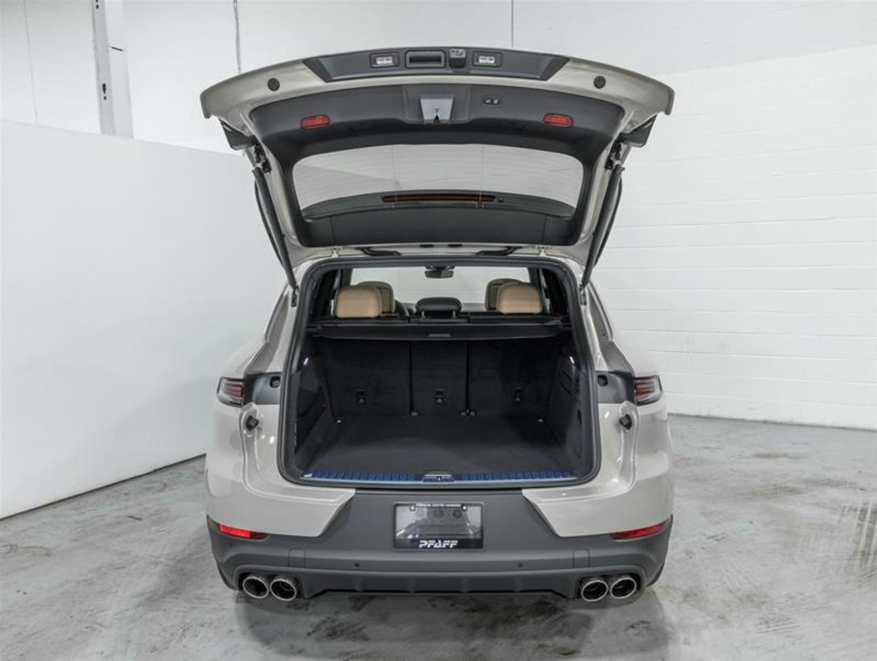 2026 Porsche Cayenne  Photo