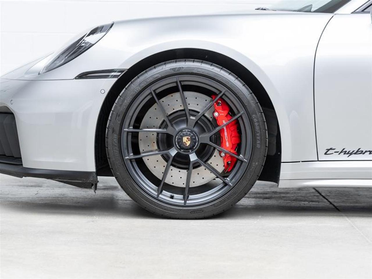 2025 Porsche 911  Photo
