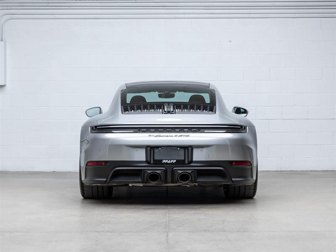 2025 Porsche 911  Photo