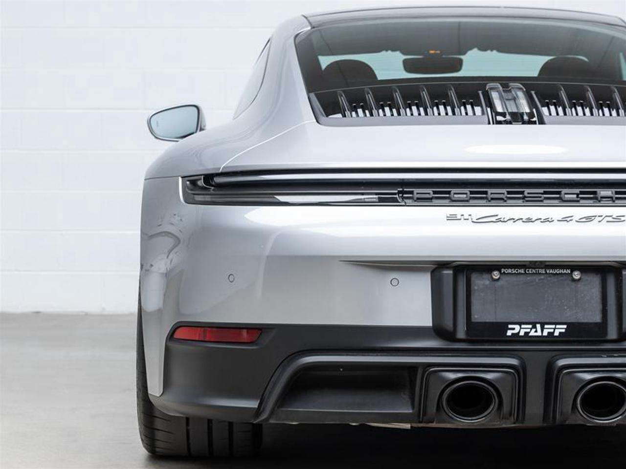 2025 Porsche 911  Photo