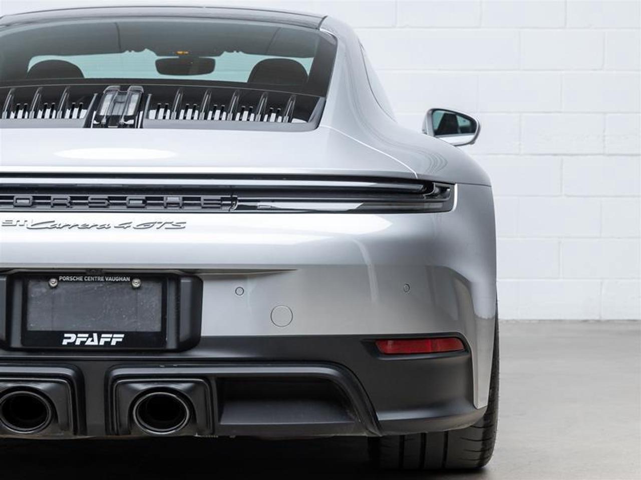 2025 Porsche 911  Photo