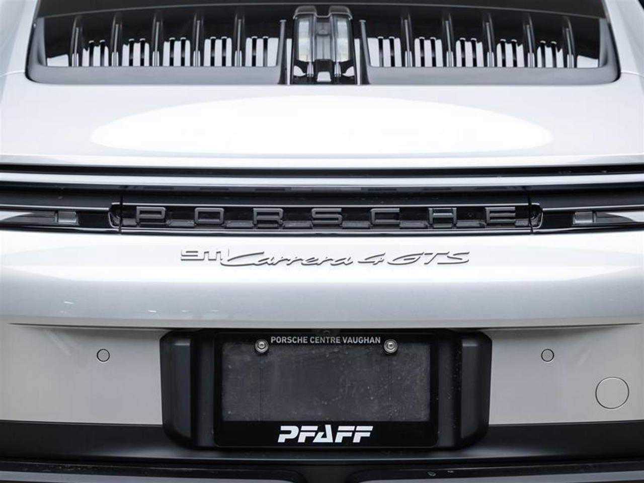 2025 Porsche 911  Photo