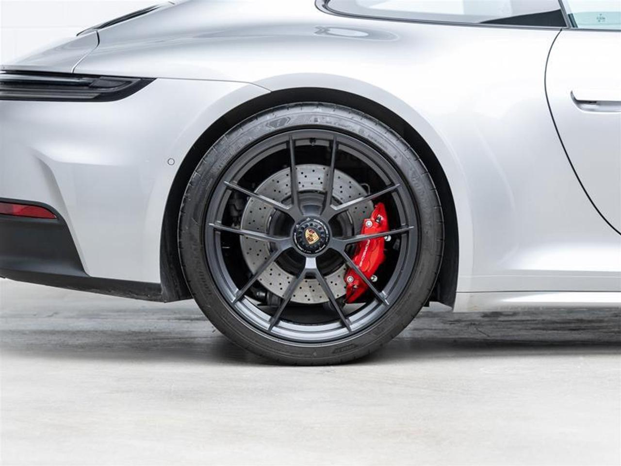 2025 Porsche 911  Photo