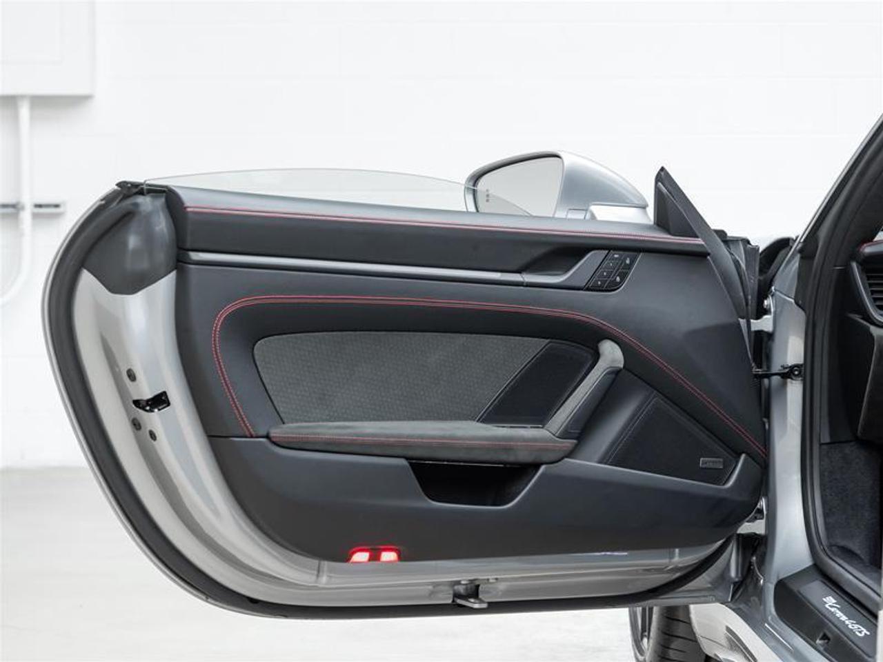 2025 Porsche 911  Photo