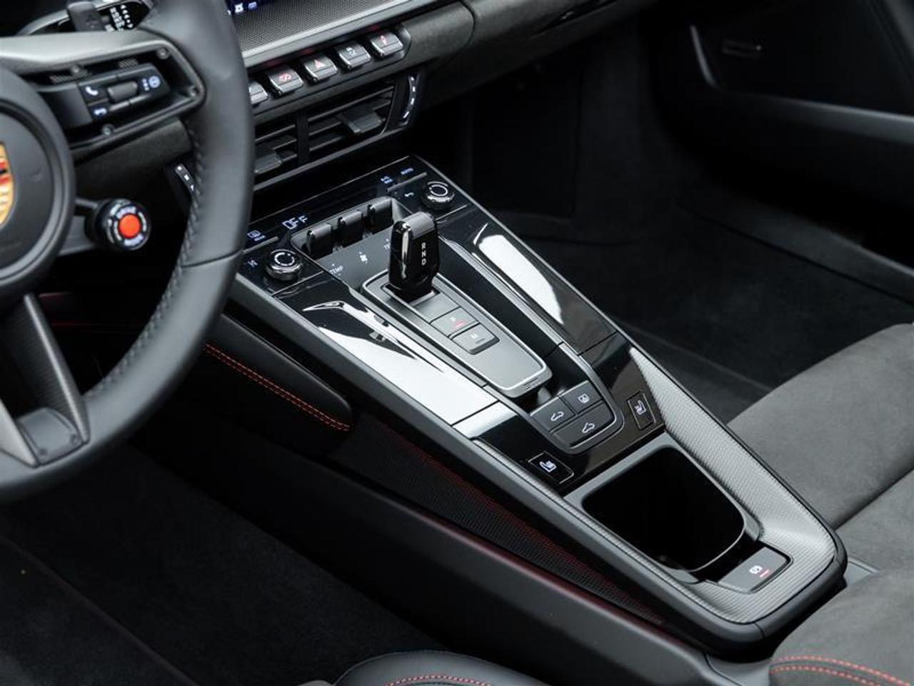 2025 Porsche 911  Photo