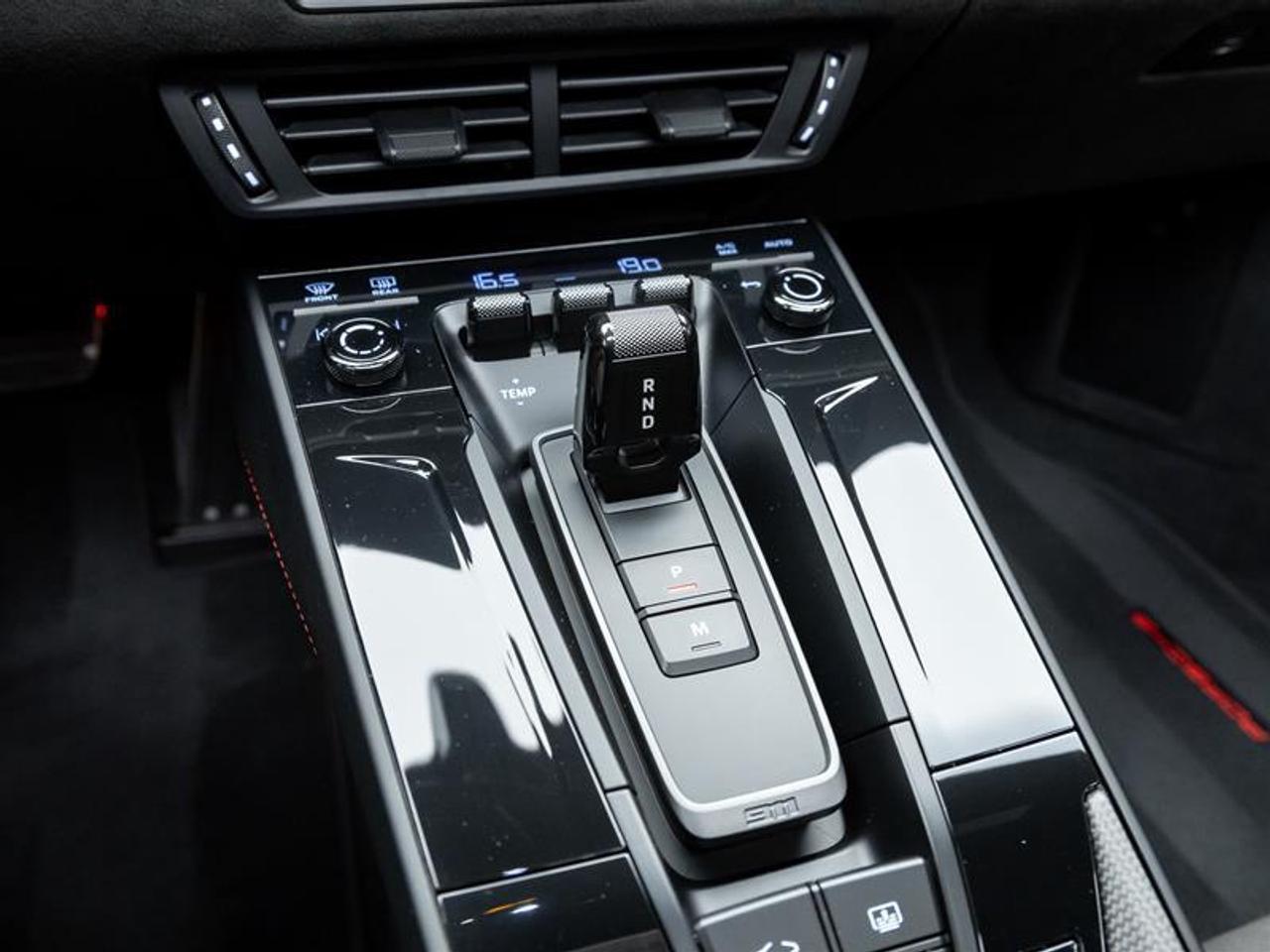 2025 Porsche 911  Photo