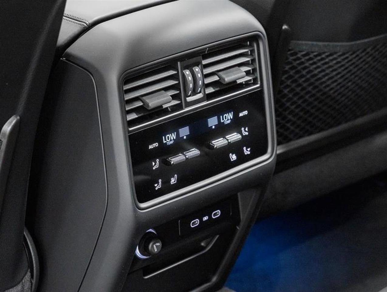 2026 Porsche Cayenne  Photo