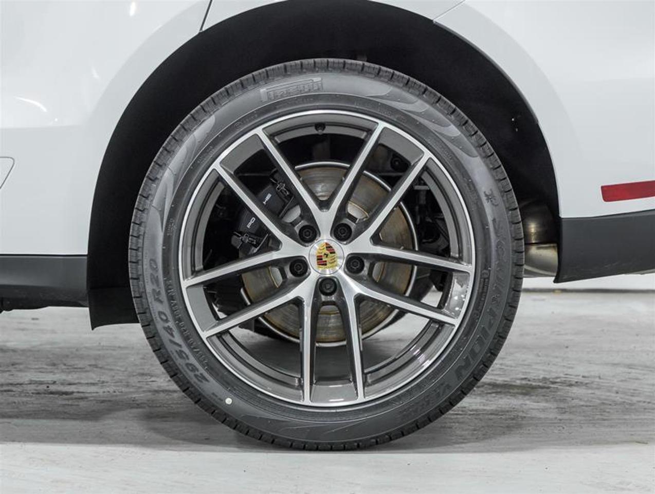 2026 Porsche Macan  Photo