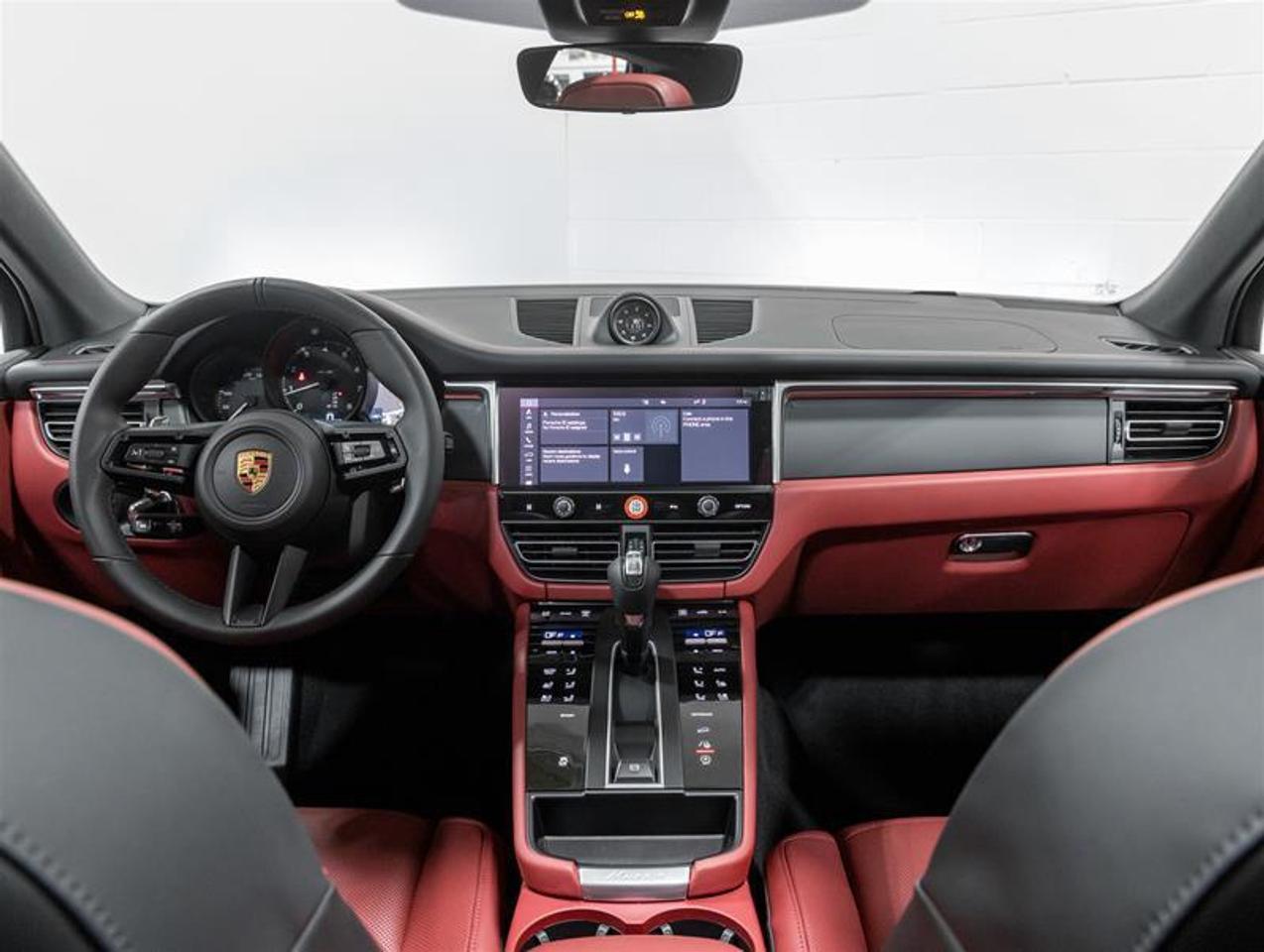 2026 Porsche Macan  Photo