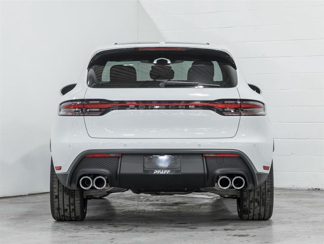 2026 Porsche Macan  Photo
